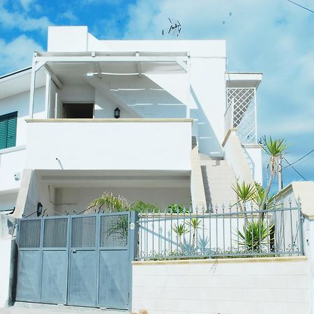Dimora Il Girasole Hotel Torre San Giovanni Ugento Exterior photo